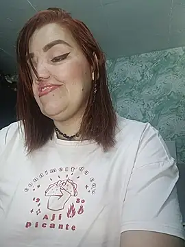 Snapshot of MayaLuna1 chatting on 12/16/25, 04:45 MayaLuna1 online show from 12/16/25, 04:45