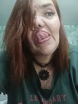 Snapshot of MayaLuna1 chatting on 12/18/25, 03:56 MayaLuna1 online show from 12/18/25, 03:56