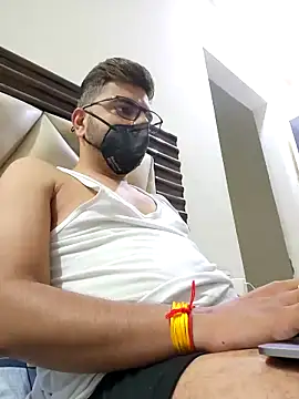 LoveGuruRA online show from 10/13/25, 01:38