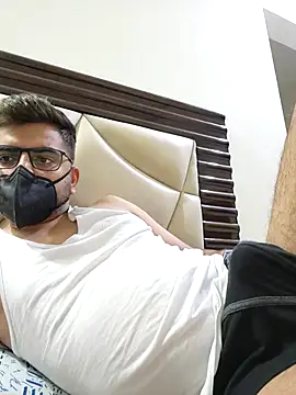 LoveGuruRA online show from 10/30/25, 09:15