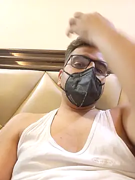 LoveGuruRA online show from 11/11/25, 06:41