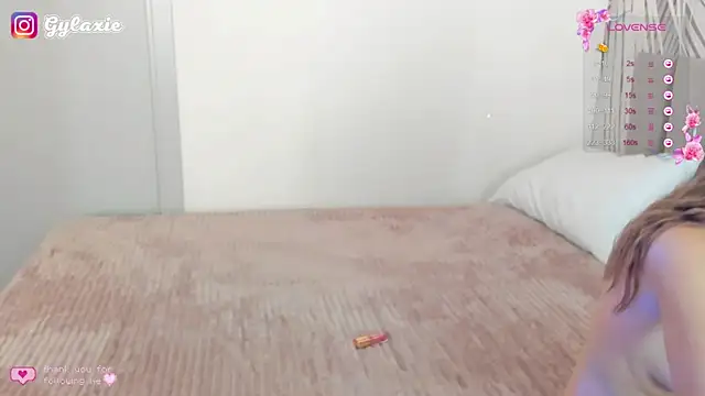 KiaraCaley online show from 10/11/25, 01:49