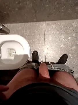 Snapshot of Michael9134 chatting on 11/10/25, 09:08 Michael9134 online show from 11/10/25, 09:08