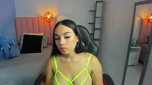 MOLLYSPENCER1 online show from 04/23/26, 06:43