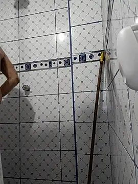 Exotic19cm online show from 11/21/25, 11:03