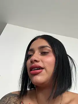 AlannaEvons online show from 12/21/25, 07:10