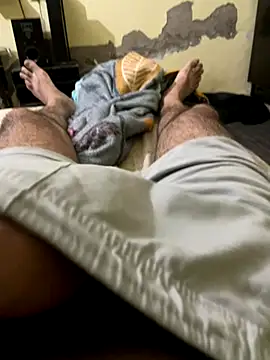 Snapshot of LOVE4GIRL chatting on 09/18/25, 07:05 LOVE4GIRL online show from 09/18/25, 07:05