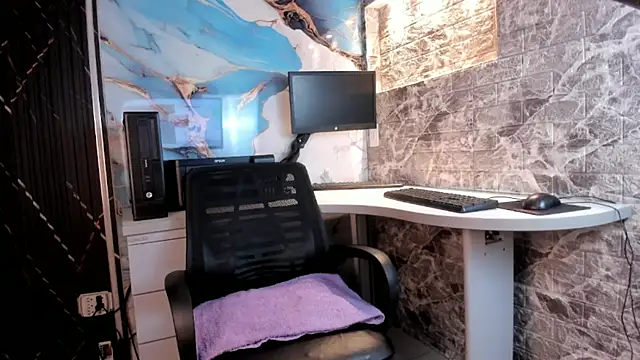 Snapshot of Melissa_Foox1 chatting on 09/08/25, 07:35 Melissa Foox1 online show from 09/08/25, 07:35