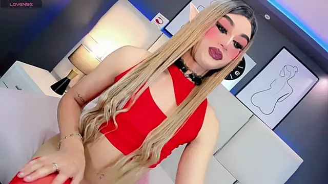 Snapshot of Miacuteee chatting on 10/23/25, 01:38 Miacuteee online show from 10/23/25, 01:38