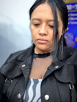 -Mia1 online show from 04/20/26, 12:08