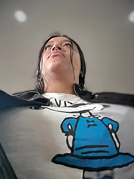 -Mia1 online show from 04/22/26, 12:07