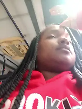 isabella brown1 online show from 01/08/26, 03:14