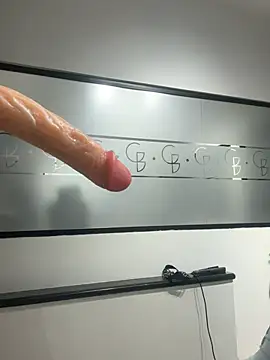 Victoriia Queen online show from 04/24/26, 04:37