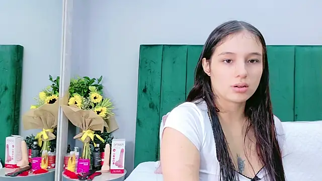 Ashley Evans22 online show from 02/17/26, 08:26