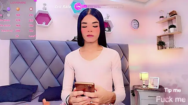 Snapshot of Amira_Ember chatting on 09/09/25, 08:41 Amira Ember online show from 09/09/25, 08:41