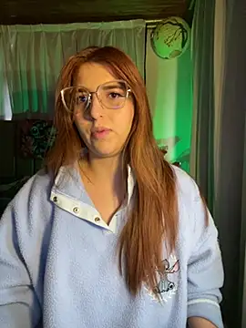 CoraVibes online show from 02/05/26, 12:21