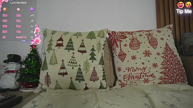 Roxybeautyy online show from 12/01/25, 09:58