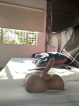 Snapshot of MelissaAlCapone chatting on 10/06/25, 09:01 MelissaAlCapone online show from 10/06/25, 09:01