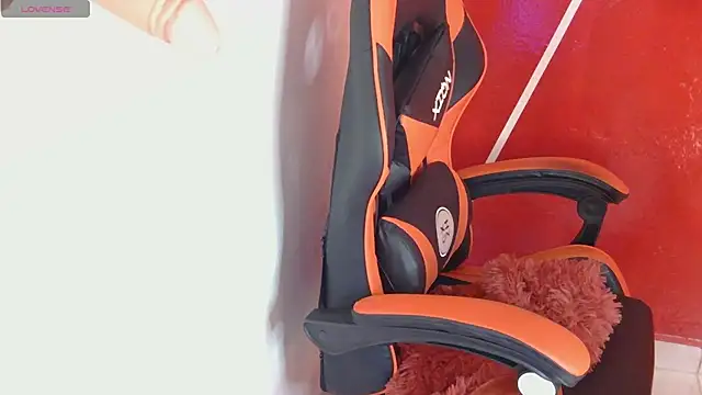 Snapshot of konojan_6 chatting on 09/17/25, 04:47 konojan 6 online show from 09/17/25, 04:47