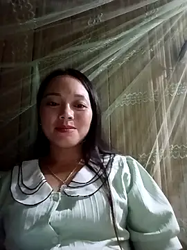 Sophia-pusy online show from 10/05/25, 01:31