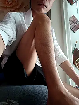 Snapshot of boyhi199x chatting on 11/05/25, 08:03 boyhi199x online show from 11/05/25, 08:03