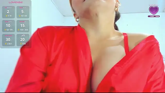 woman rosse online show from 11/28/25, 07:49