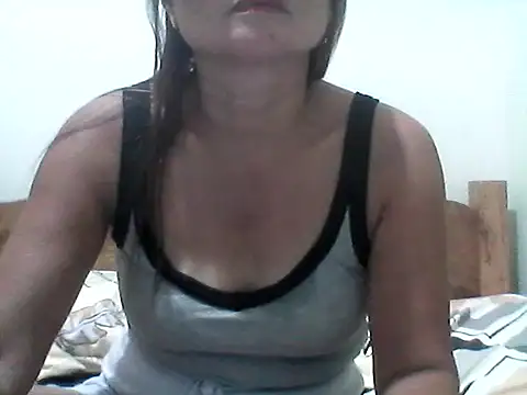 Snapshot of nathalie0045 chatting on 05/24/26, 09:58 nathalie0045 online show from 05/24/26, 09:58