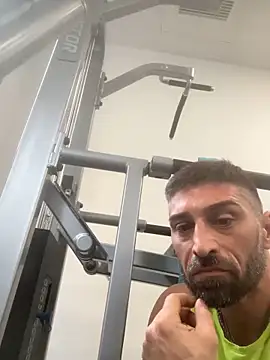 Snapshot of GmGit chatting on 10/31/25, 07:31 GmGit online show from 10/31/25, 07:31