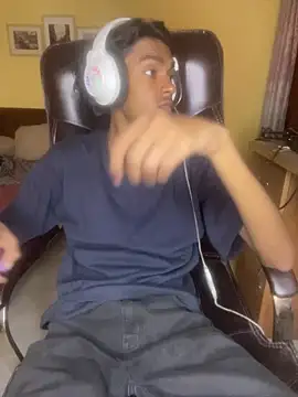 thecatfish online show from 11/30/25, 07:34