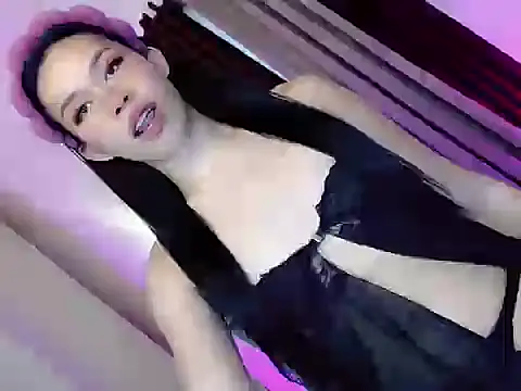 mysterious flower101 online show from 11/25/25, 11:05