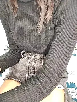 Snapshot of Vaani_Sharma79 chatting on 01/19/26, 02:43 Vaani Sharma79 online show from 01/19/26, 02:43