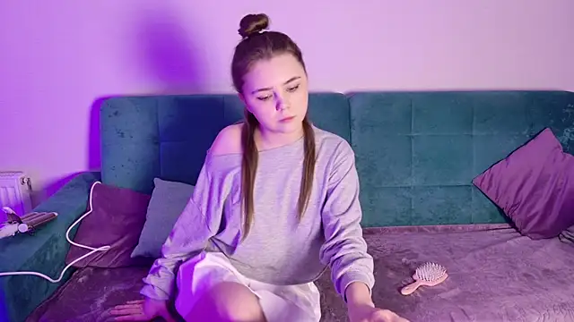 LeksaLove online show from 12/16/25, 05:18