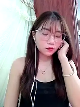 MyMy08 online show from 12/15/25, 12:09