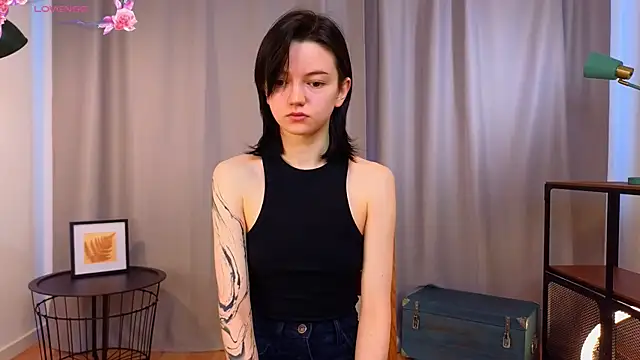 PamilaGrassle online show from 09/18/25, 04:25