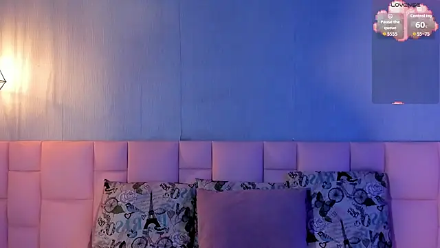 Snapshot of Lexyy_Bluee chatting on 11/17/25, 03:07 Lexyy Bluee online show from 11/17/25, 03:07