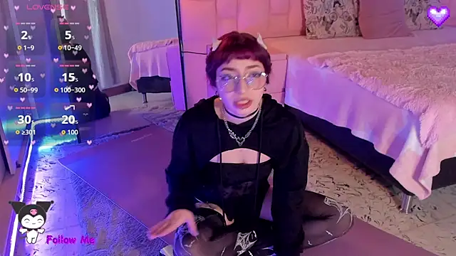 Snapshot of Lexyy_Bluee chatting on 02/19/26, 08:43 Lexyy Bluee online show from 02/19/26, 08:43