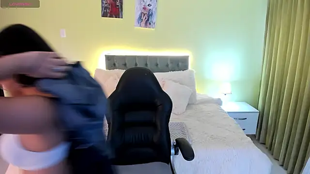 Camille Olsen  online show from 10/17/25, 11:35