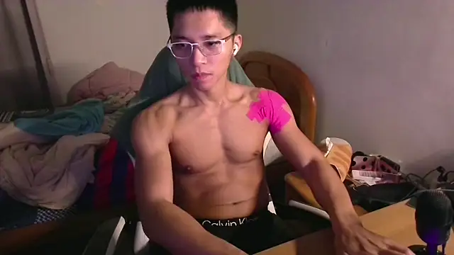 iron0401 online show from 02/26/26, 05:12