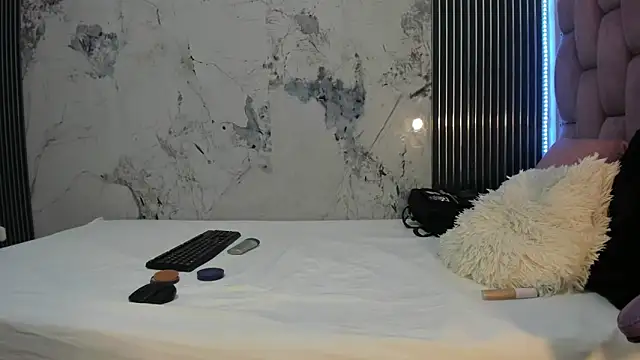 Snapshot of Mia_Duarte1 chatting on 10/24/25, 07:32 Mia Duarte1 online show from 10/24/25, 07:32