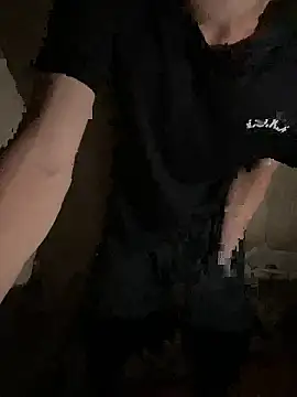 Snapshot of milkis024680 chatting on 10/30/25, 03:57 milkis024680 online show from 10/30/25, 03:57