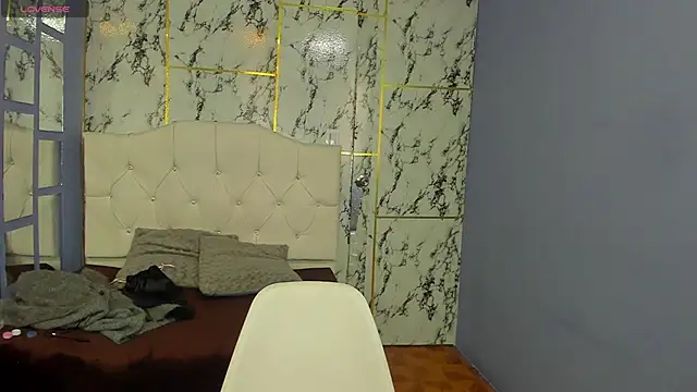 Itsuki N online show from 10/03/25, 12:57