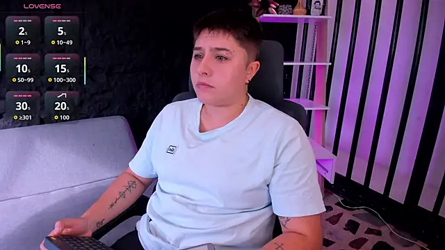 Snapshot of IanGilbert chatting on 10/03/25, 08:50 IanGilbert online show from 10/03/25, 08:50