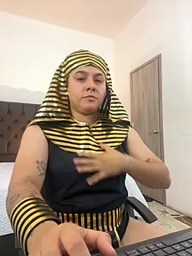 Snapshot of IanGilbert chatting on 10/30/25, 08:53 IanGilbert online show from 10/30/25, 08:53