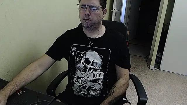 blueandwhite1 online show from 12/03/24, 09:00