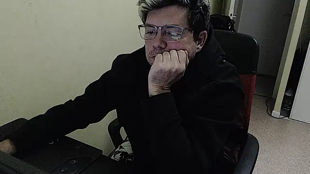 blueandwhite1 online show from 01/17/25, 10:12