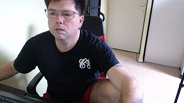 blueandwhite1 online show from 02/01/26, 10:58