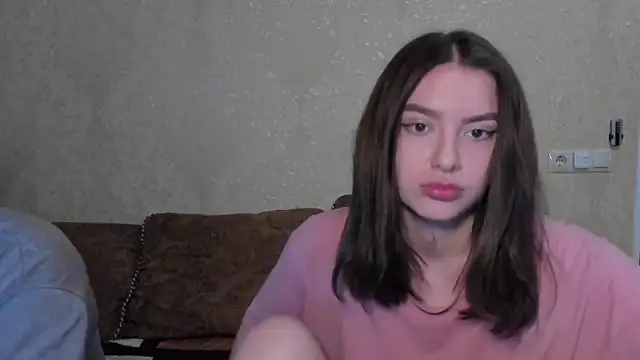 Snapshot of muuur_fam chatting on 09/26/25, 03:49 muuur fam online show from 09/26/25, 03:49