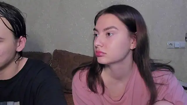 Snapshot of muuur_fam chatting on 10/11/25, 09:46 muuur fam online show from 10/11/25, 09:46