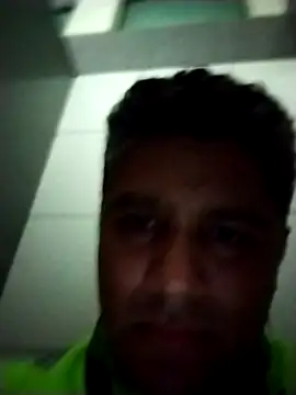 danigarci2307 online show from 10/16/25, 10:22