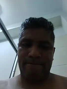 danigarci2307 online show from 11/04/25, 05:23